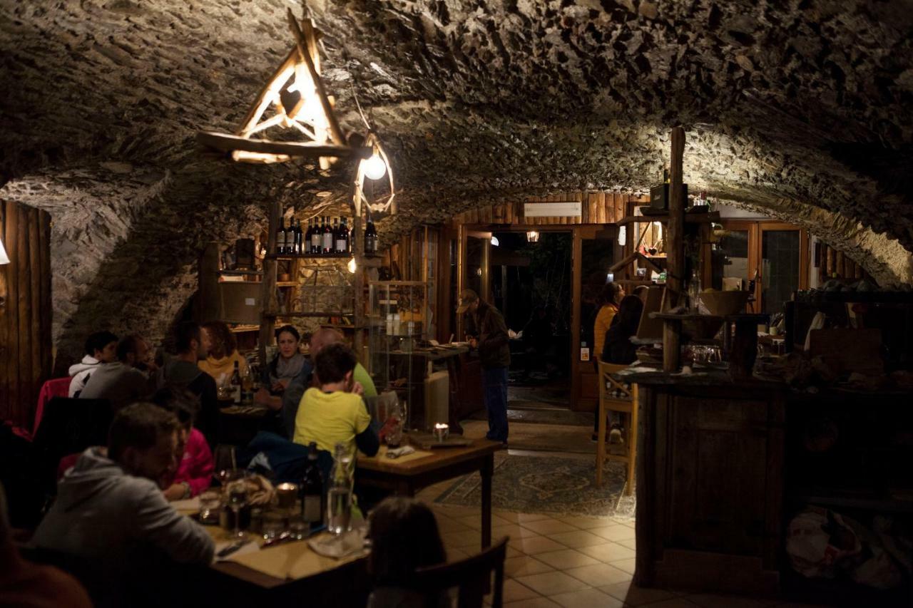 Visaisa Taverna & Foresteria Acceglio Luaran gambar
